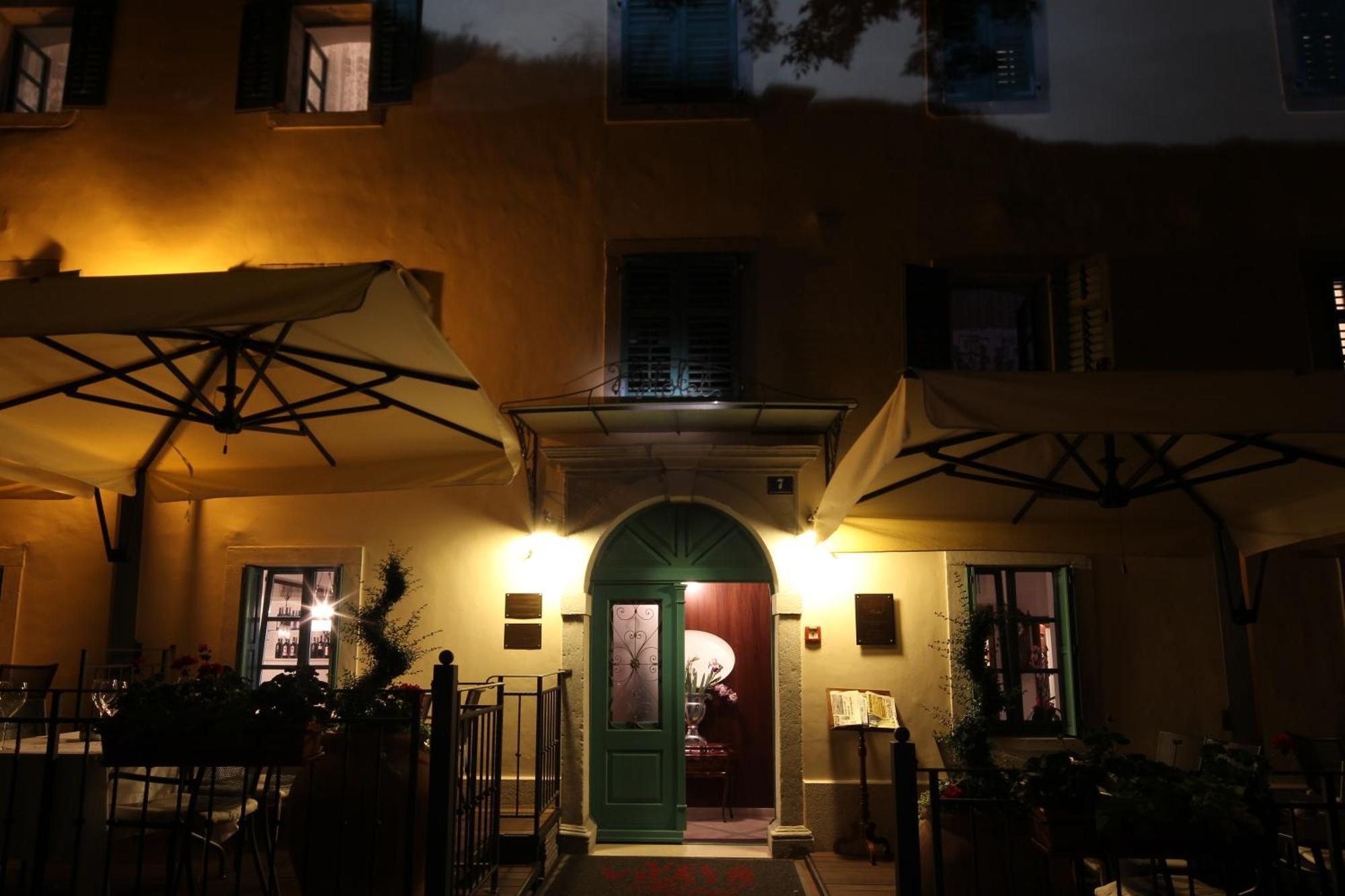 Boutique Hotel Vela Vrata Buzet Exterior photo