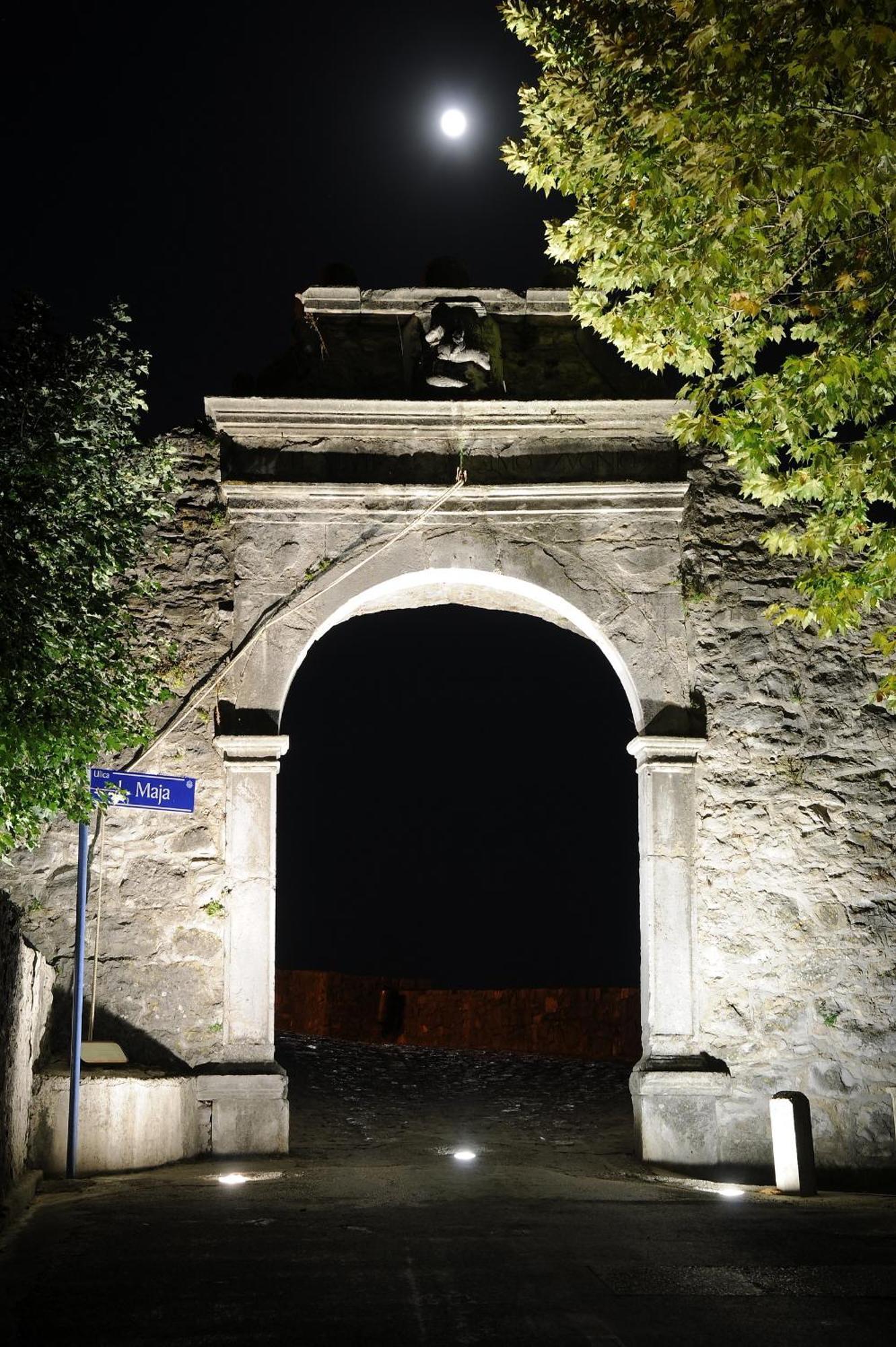 Boutique Hotel Vela Vrata Buzet Exterior photo